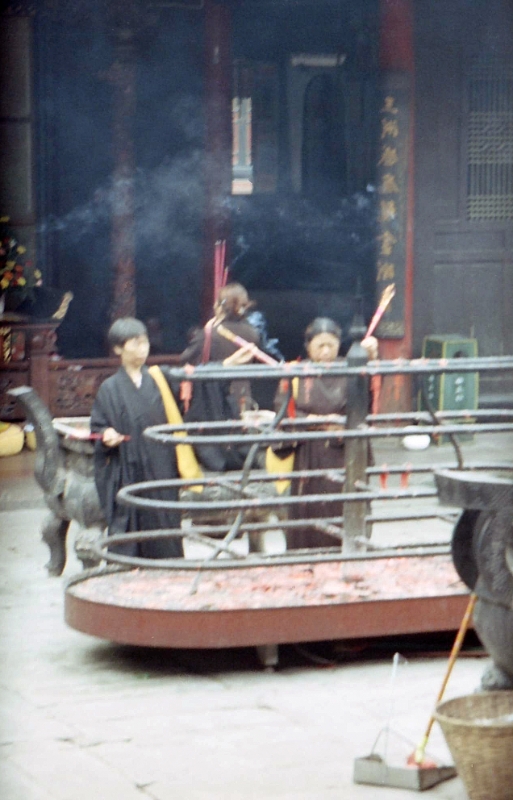 Bao Guo monastery, Sichuan China 2.jpg - Bao Guo monastery
